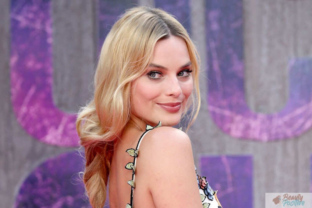 Margot Robbie red carpet