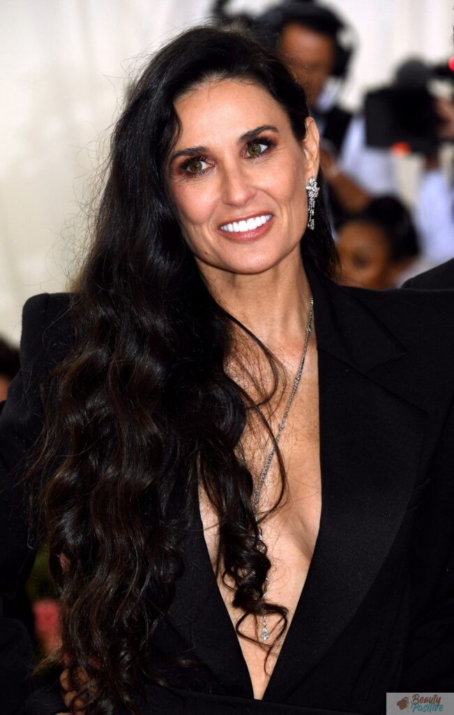 Demi Moore new face, new boyfriend and new life