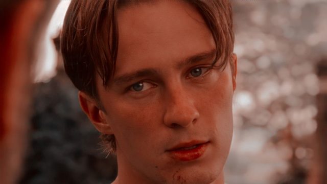 Why we obsess with Rafe Cameron from Outer banks: some reasons