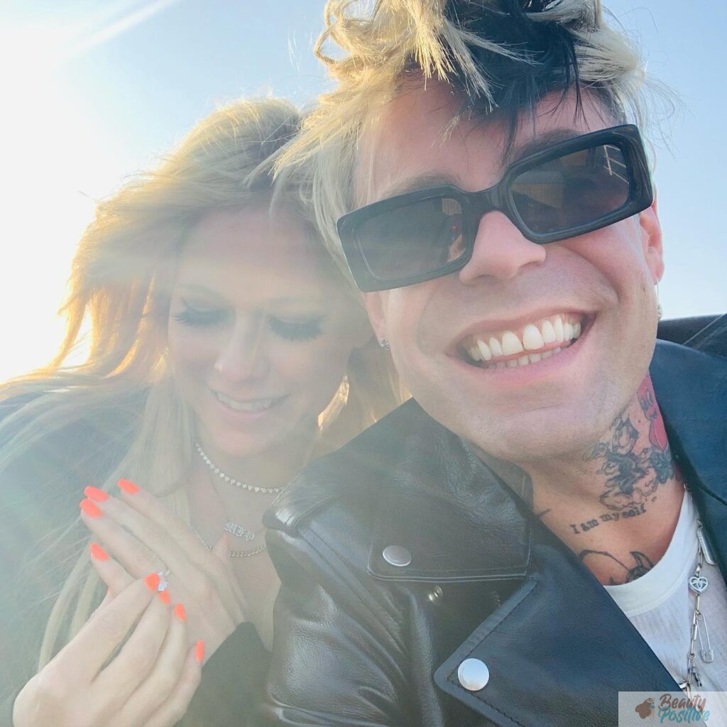 Avril with ModSun