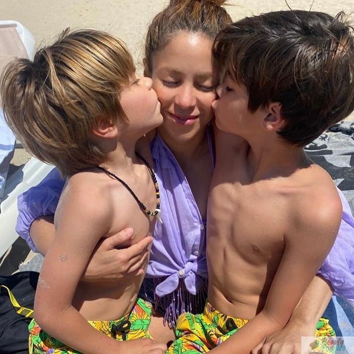 The pop-star with her children