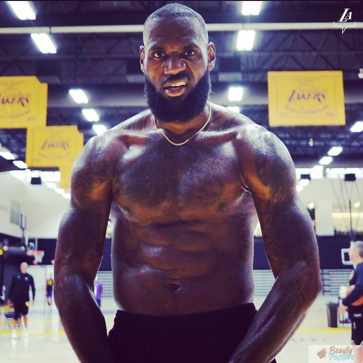 LeBron James weight 