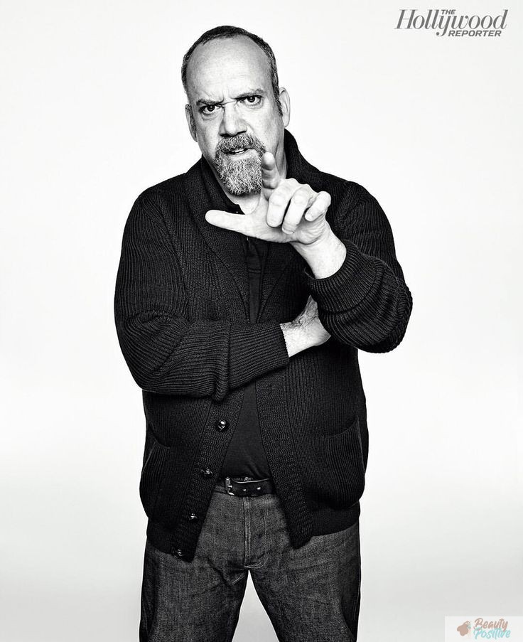 Giamatti in the photoshoot