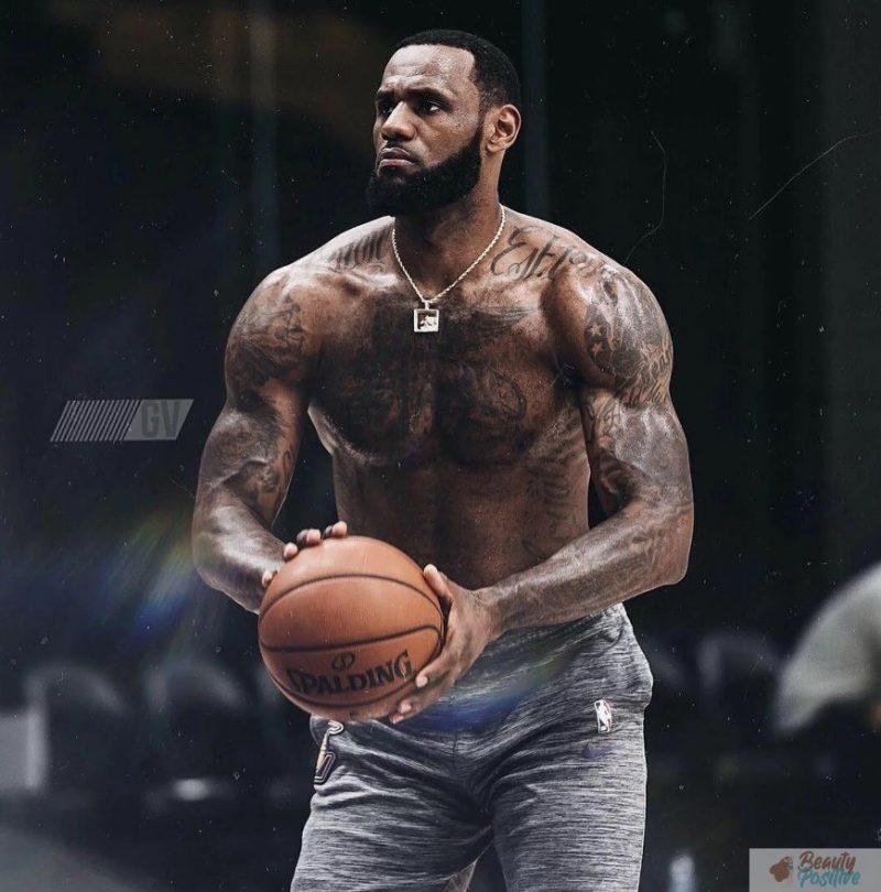 How much is LeBron James weight after years in LA Lakers