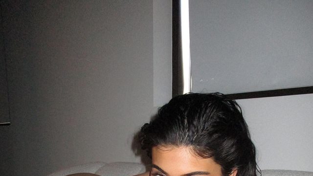 Kylie Jenner no makeup photos: it’s hard to recognize her