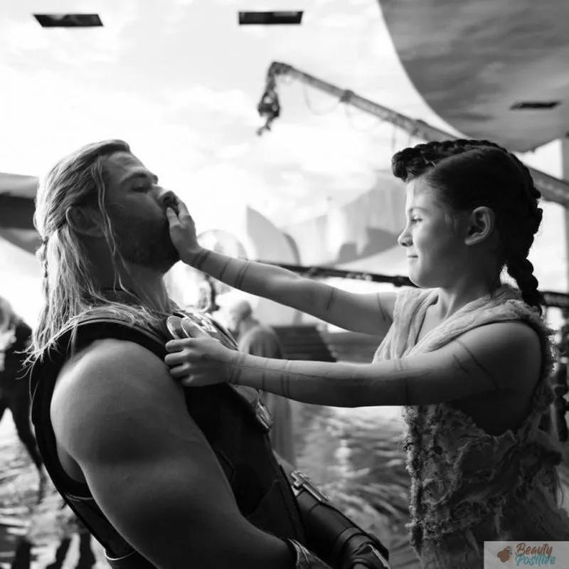 Chris Hemsworth daughter accompanied him in Thor: Love and Thunder