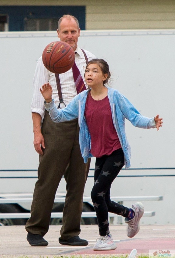 Harrelson with his daughter