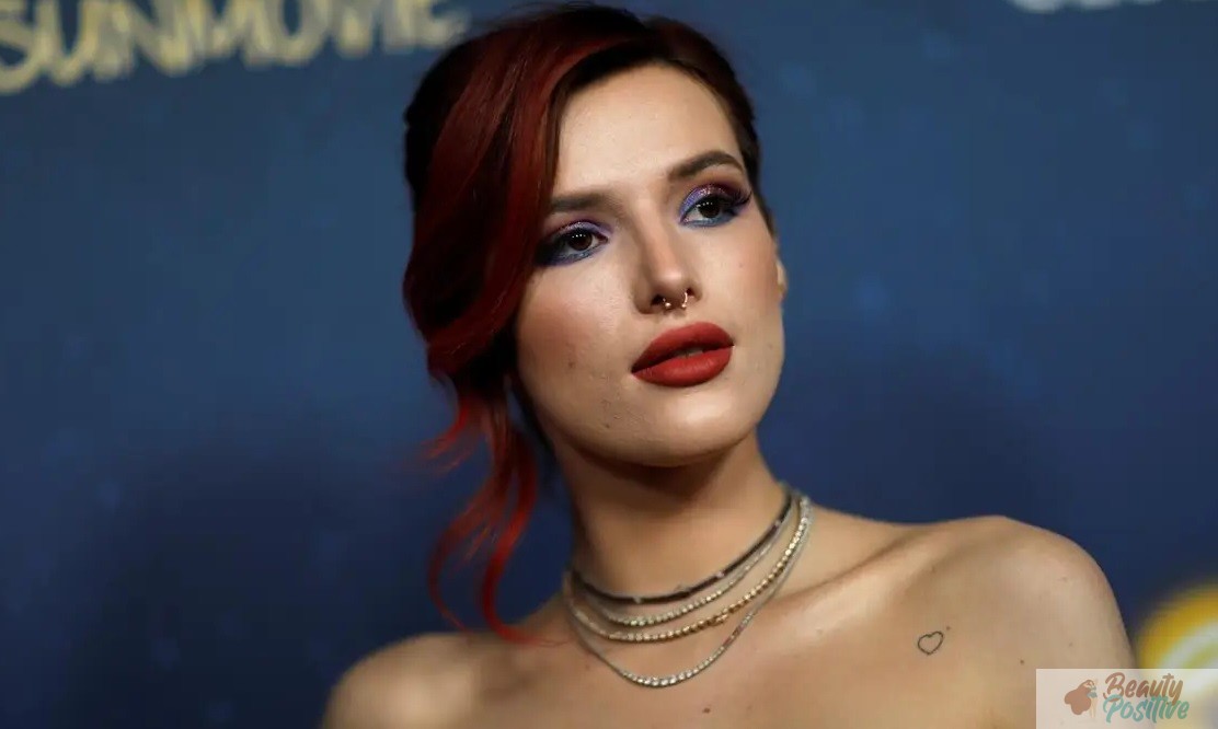 Bella Thorne with piercing