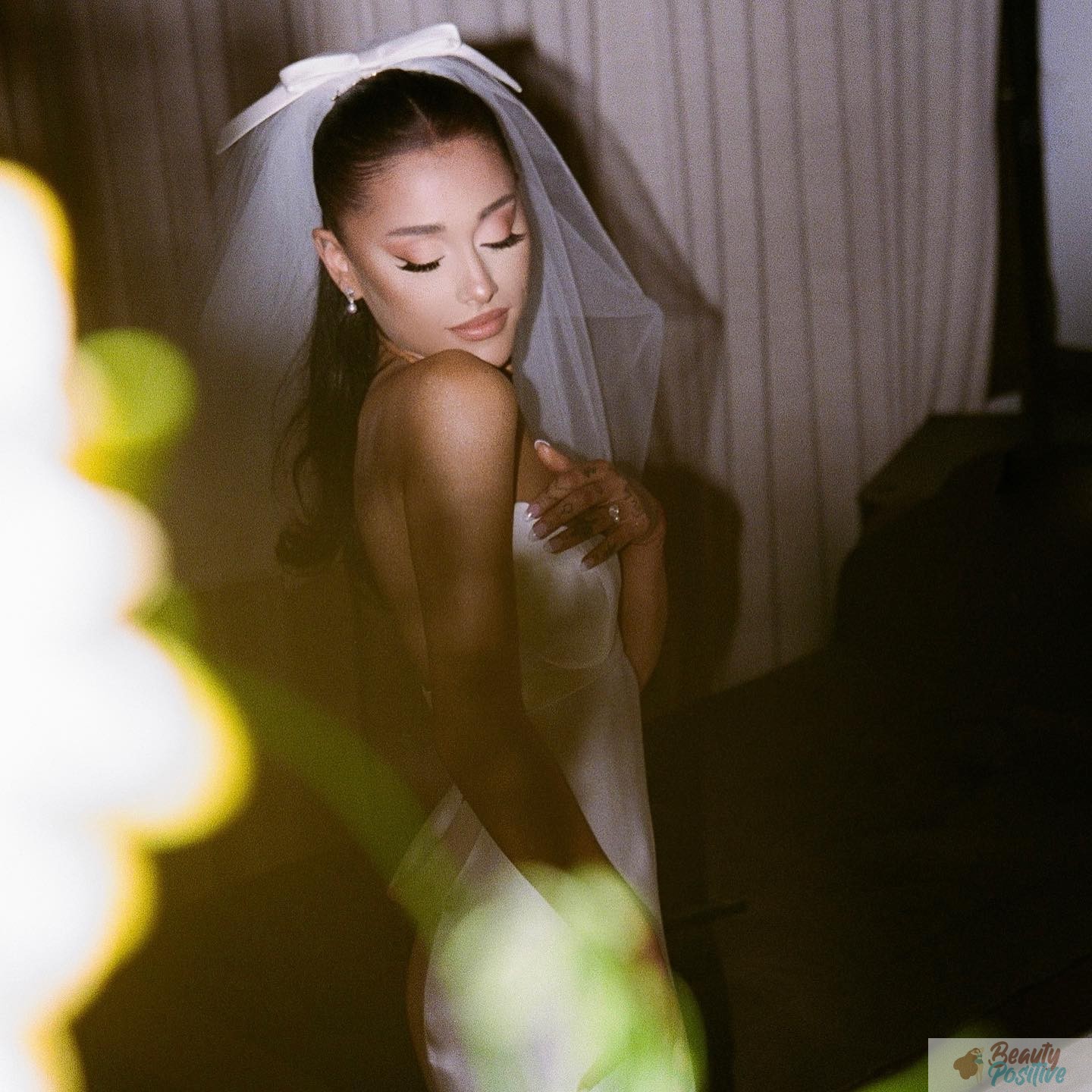 Ariana Grande' wedding dress