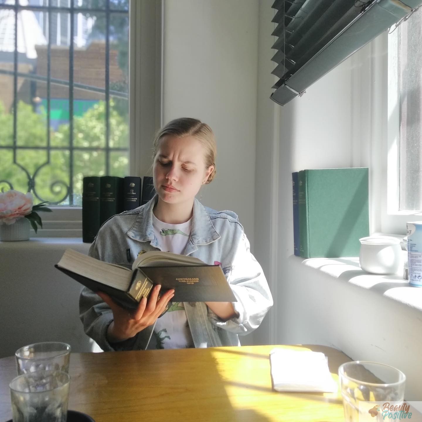 Angourie Rice reading