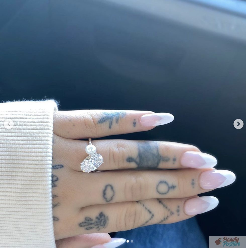 Ariana Grande's wedding ring