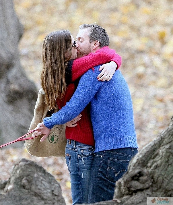 Anne Hathaway and Adam Shulman