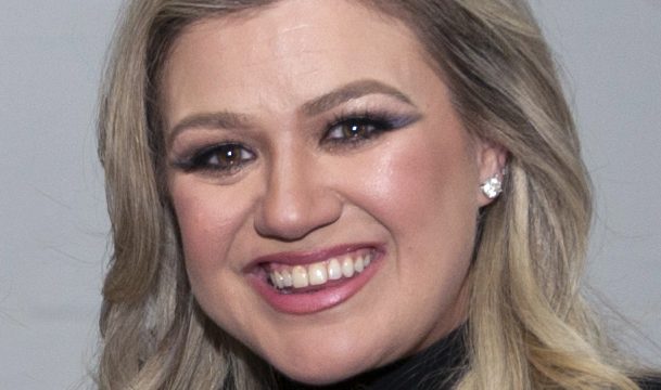 Kelly Clarkson on Her Weight Loss: What She Has Confirmed