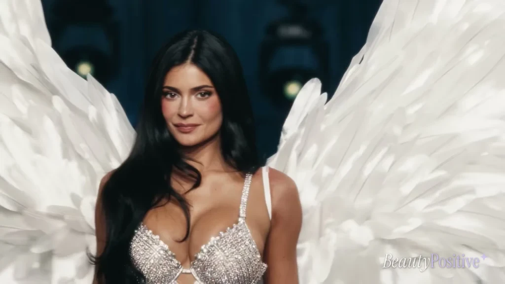The Jacob & Co. Fantasy Bra on the runway: 4,410 natural diamonds and no fabric